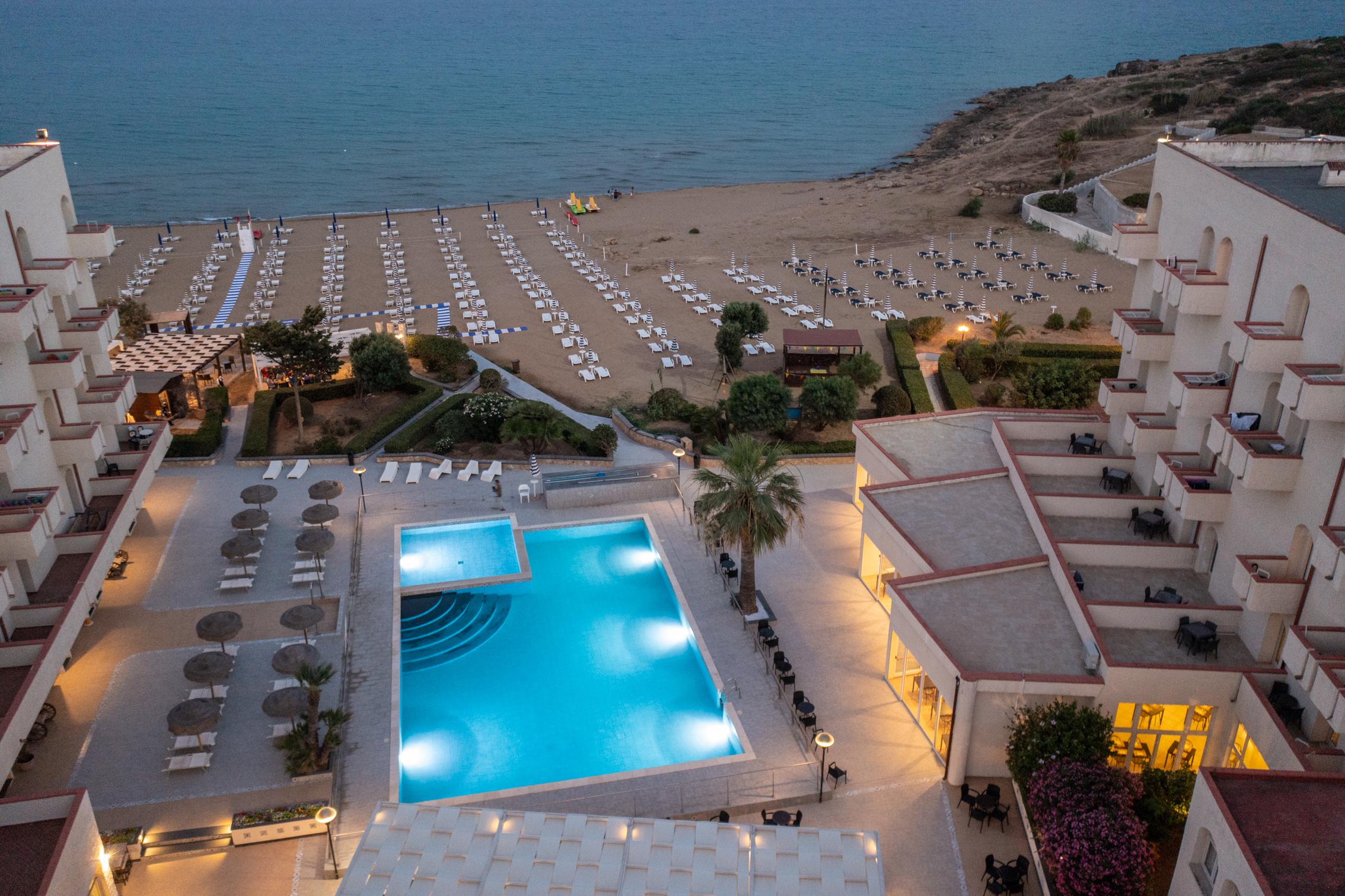 Club Eloro Hotel