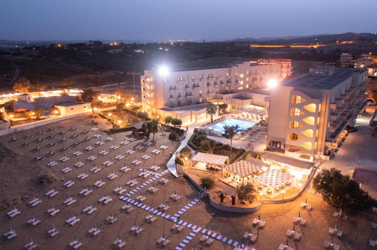 Club Eloro 4*